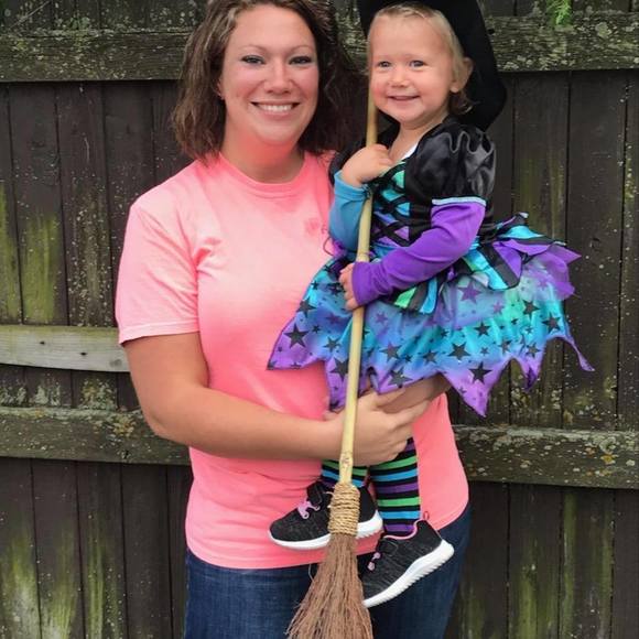 Meet your Posher, Jessica - Picture 1 of 1